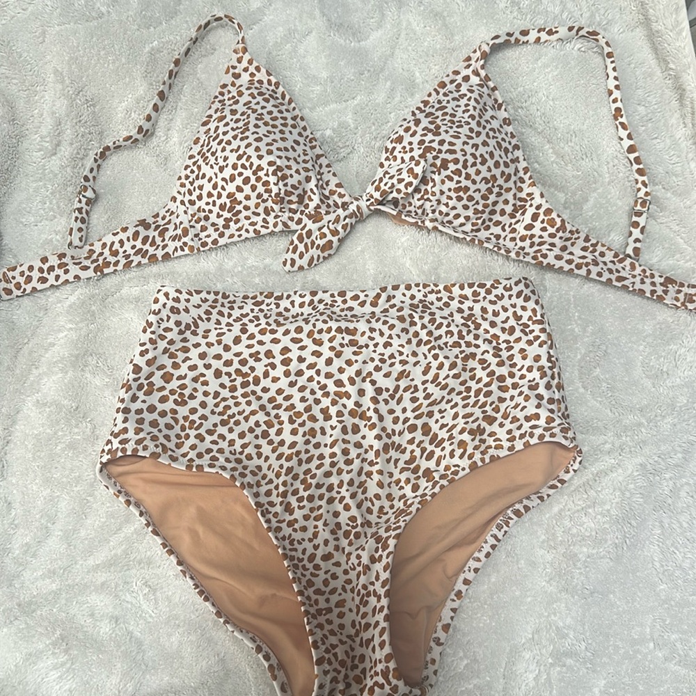 EUC J. Crew leopard bikini sz M